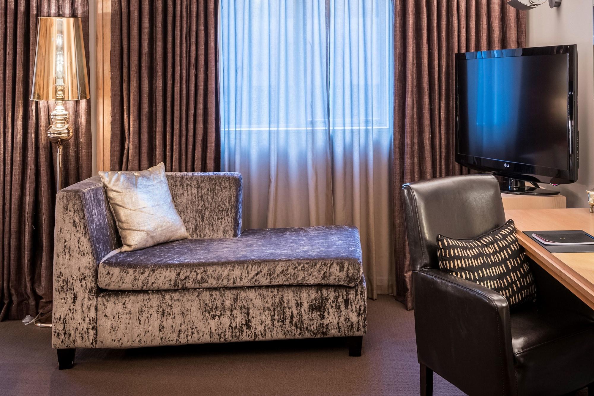 Museum Apartment Hotel, Independent Collection By Evt Веллингтон Экстерьер фото A chaise longue