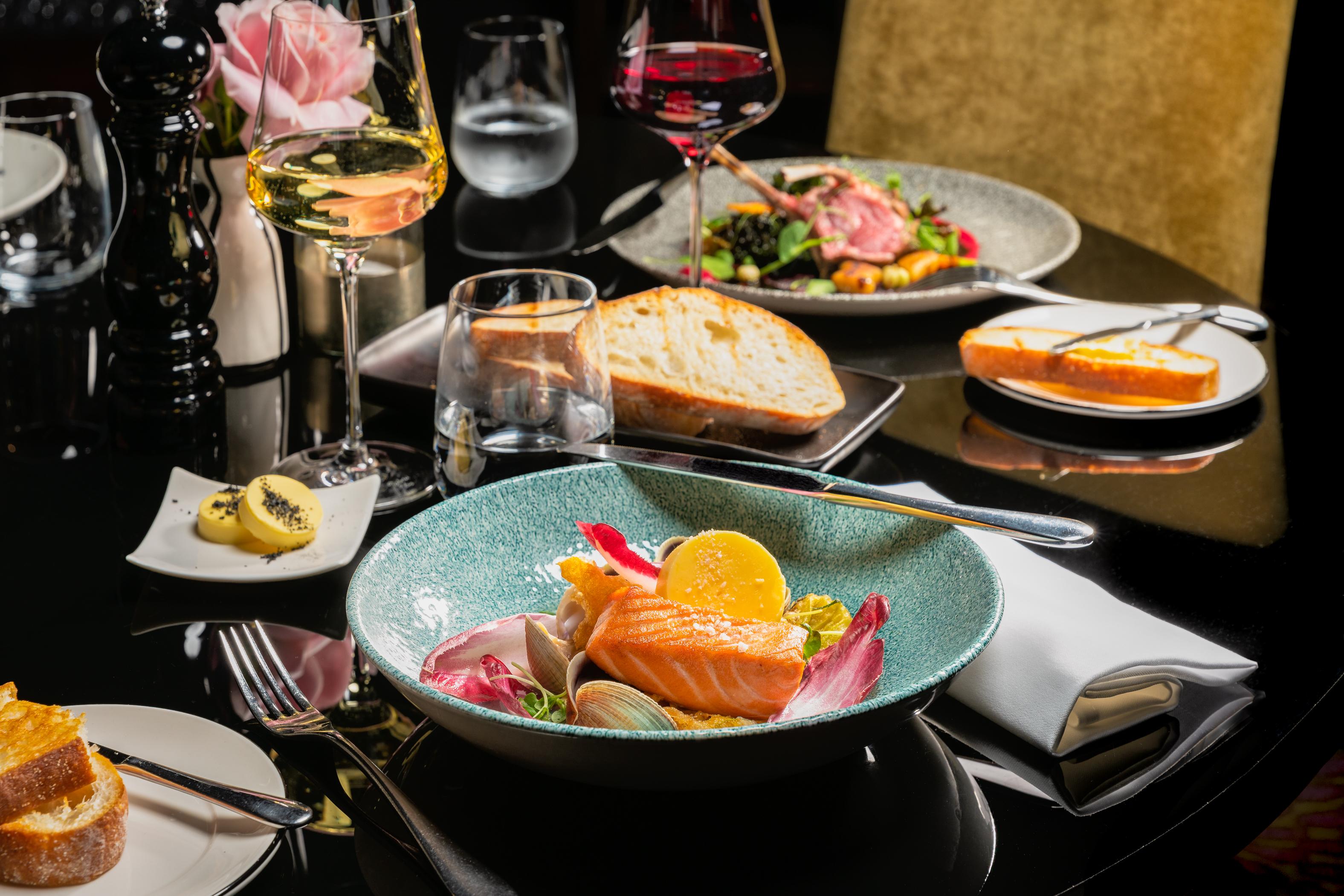 Museum Apartment Hotel, Independent Collection By Evt Веллингтон Экстерьер фото A dinner at the restaurant