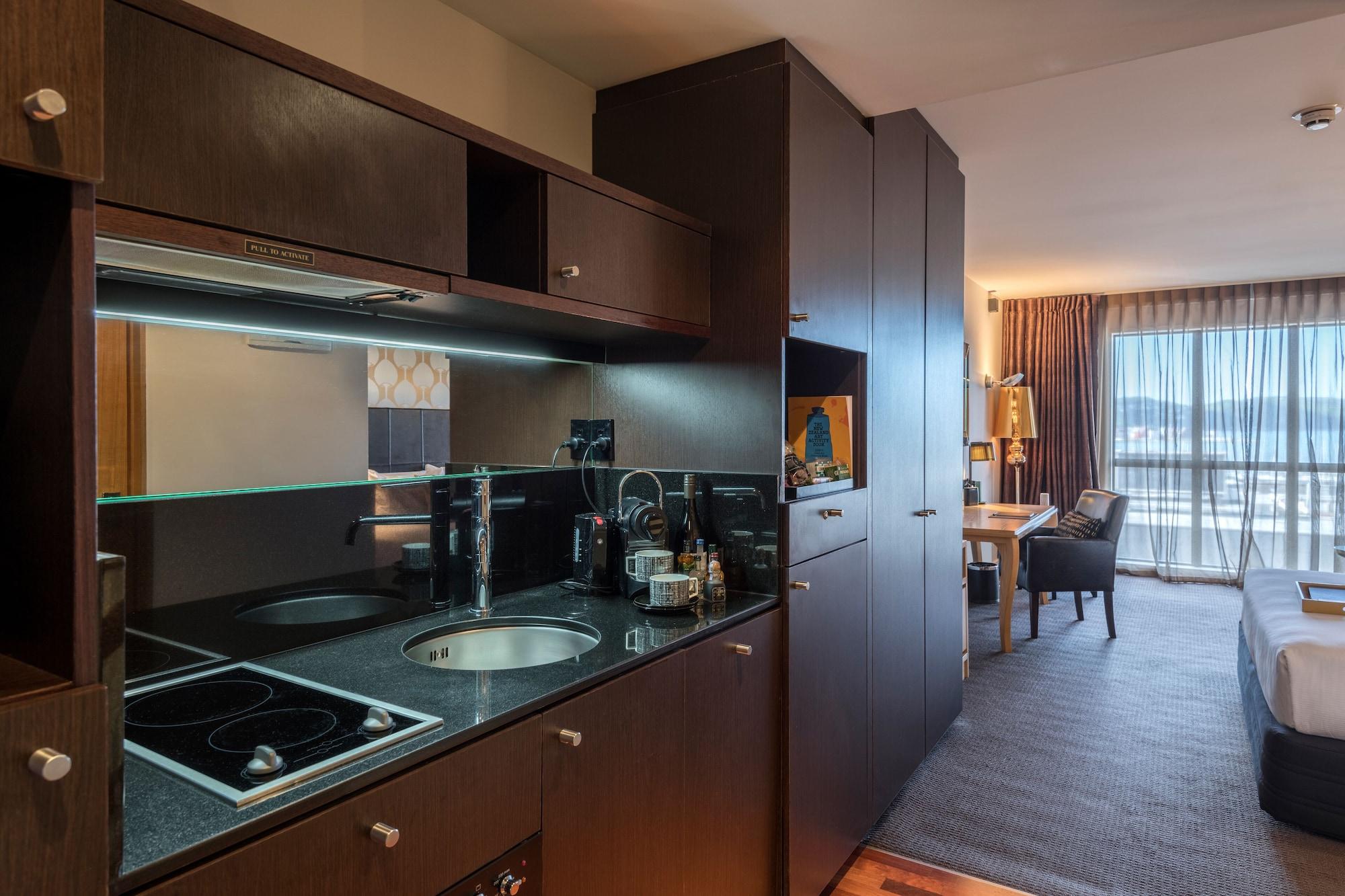 Museum Apartment Hotel, Independent Collection By Evt Веллингтон Экстерьер фото Kitchenette in a serviced apartment