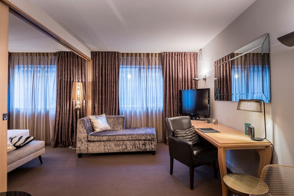 Museum Apartment Hotel, Independent Collection By Evt Веллингтон Экстерьер фото A room at the hotel